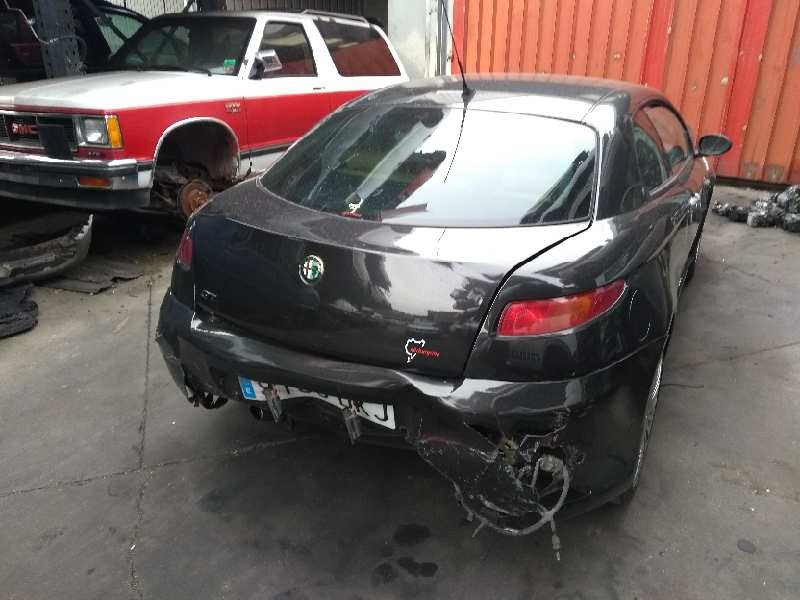 alfa romeo gt (125) del año 2005