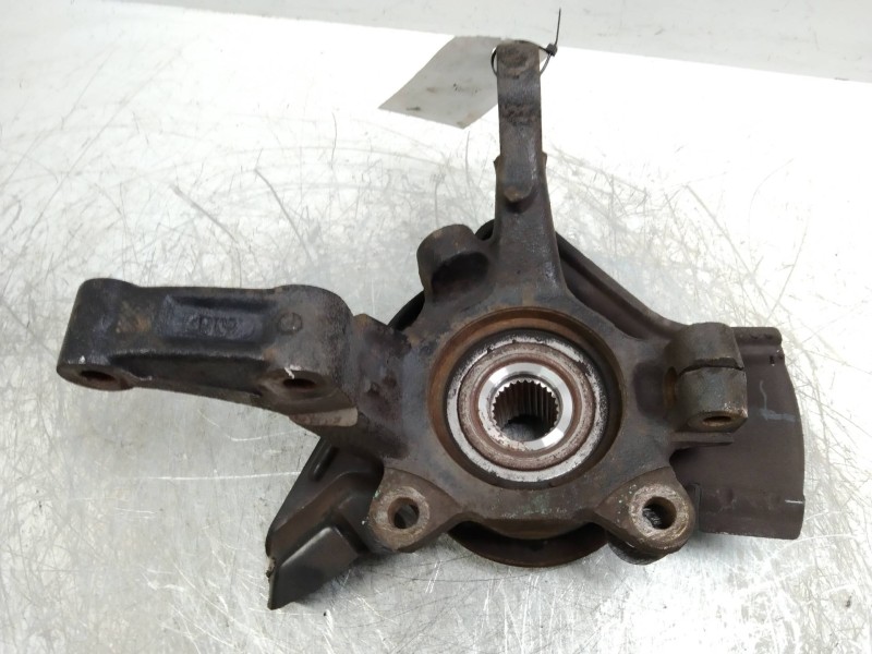 Recambio de mangueta delantera derecha para peugeot expert kombi confort acristaldo (8 asientos) referencia OEM IAM   