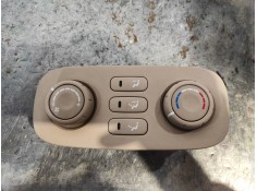 Recambio de mando calefaccion / aire acondicionado para kia carnival 2.9 crdi cat referencia OEM IAM 973404DXXX  