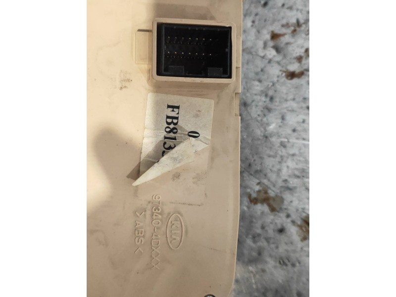 Recambio de mando calefaccion / aire acondicionado para kia carnival 2.9 crdi cat referencia OEM IAM 973404DXXX  