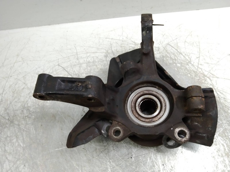 Recambio de mangueta delantera derecha para peugeot expert kombi 1.9 turbodiesel referencia OEM IAM   