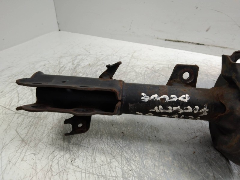 Recambio de amortiguador delantero derecho para ford fiesta (cb1) ambiente referencia OEM IAM 8V5118045BF 1713973 