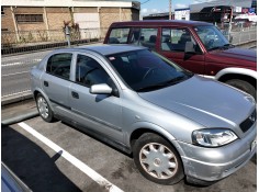 opel astra g berlina del año 2000