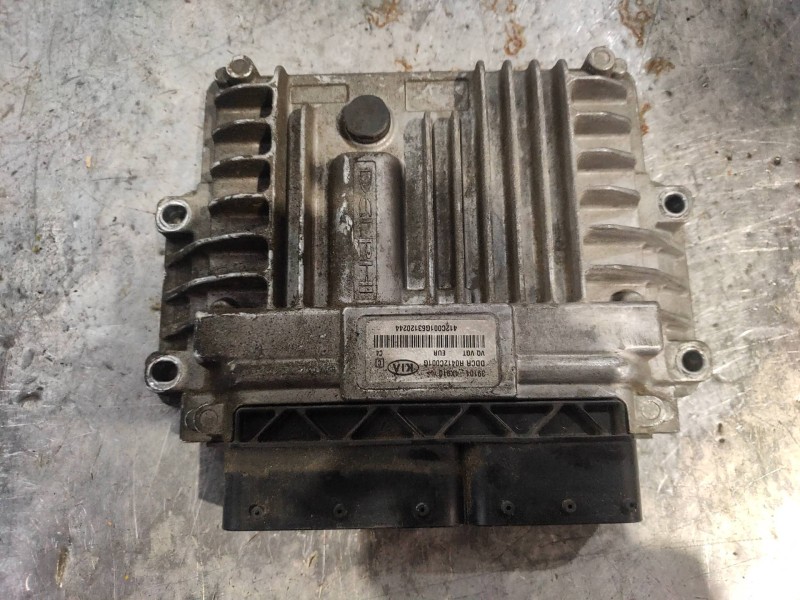 Recambio de centralita motor uce para kia carnival 2.9 crdi cat referencia OEM IAM R0412C001G 391044X910 
