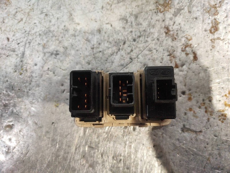 Recambio de mando luces para kia carnival 2.9 crdi cat referencia OEM IAM 933904D000CS  