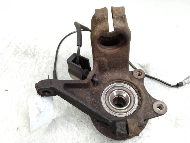 Recambio de mangueta delantera izquierda para peugeot partner (s2) combi plus referencia OEM IAM   