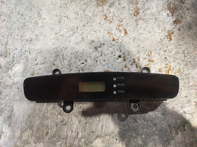 Recambio de pantalla multifuncion para kia carnival 2.9 crdi cat referencia OEM IAM 945104D000  