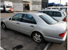 mercedes clase e (w210) berlina diesel del año 1998 2