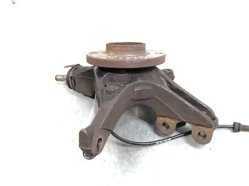 Recambio de mangueta delantera izquierda para peugeot partner kombi outdoor referencia OEM IAM   