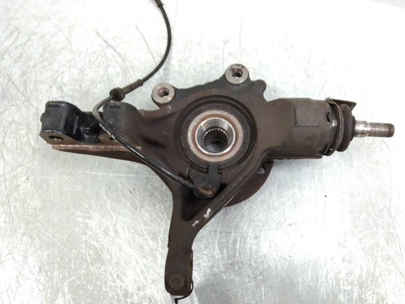 Recambio de mangueta delantera izquierda para peugeot partner kombi outdoor referencia OEM IAM   