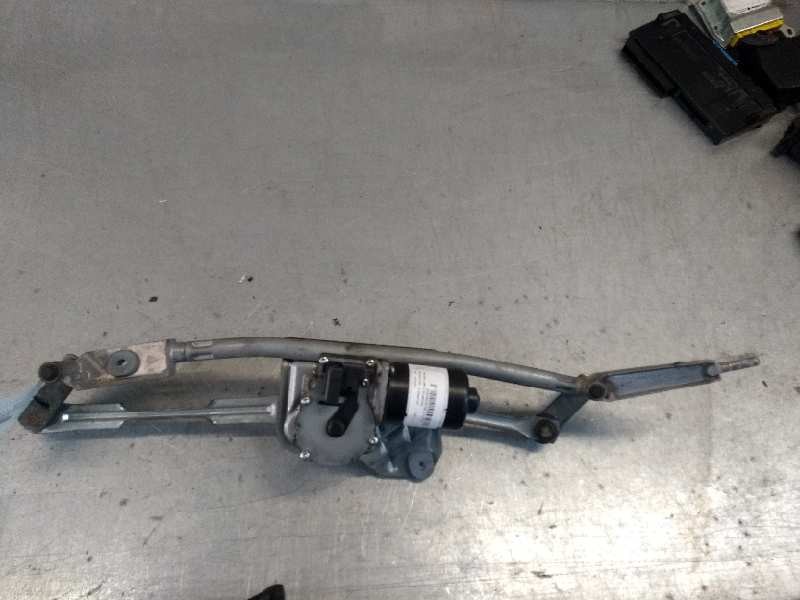 Recambio de motor limpia delantero para volvo xc90 2.4 diesel cat referencia OEM IAM 30753091  