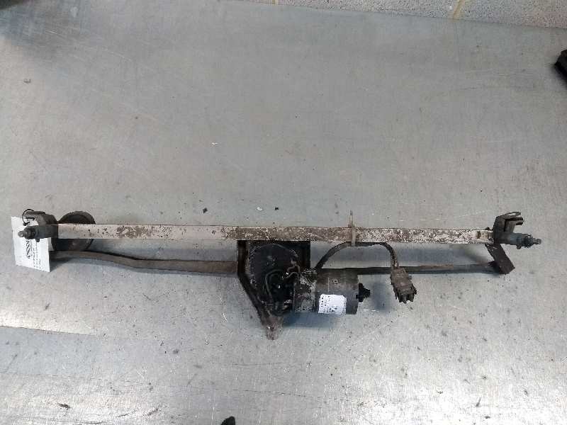 Recambio de motor limpia delantero para volvo serie 740 berlina/familiar 2.4 turbodiesel referencia OEM IAM 402868 1342858 