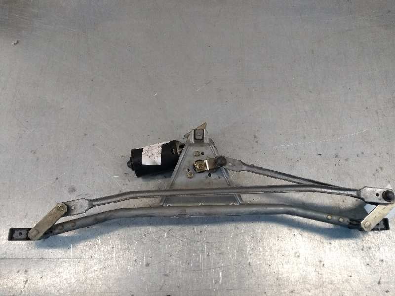 Recambio de motor limpia delantero para volvo serie 460 2.0 cat referencia OEM IAM 0390246313  