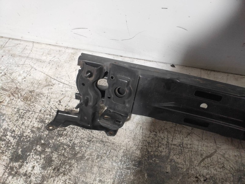 Recambio de refuerzo paragolpes delantero para kia carnival 2.9 crdi cat referencia OEM IAM   