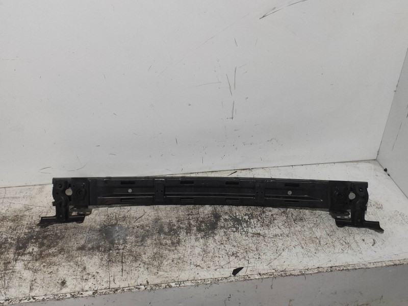 Recambio de refuerzo paragolpes delantero para kia carnival 2.9 crdi cat referencia OEM IAM   