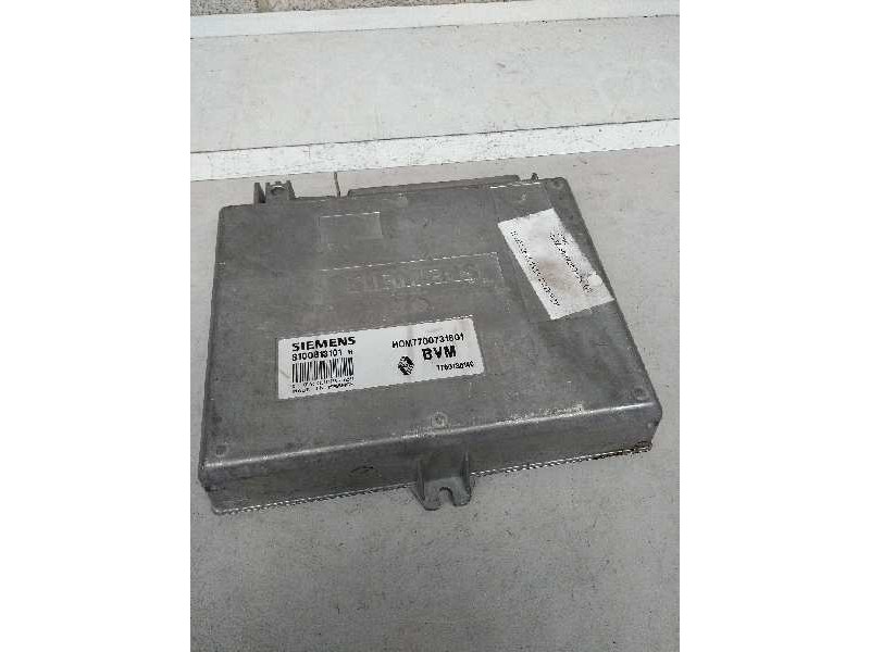 Recambio de centralita motor uce para renault 5 (b/c40) referencia OEM IAM S100813101H HOM7700731801 7700735140