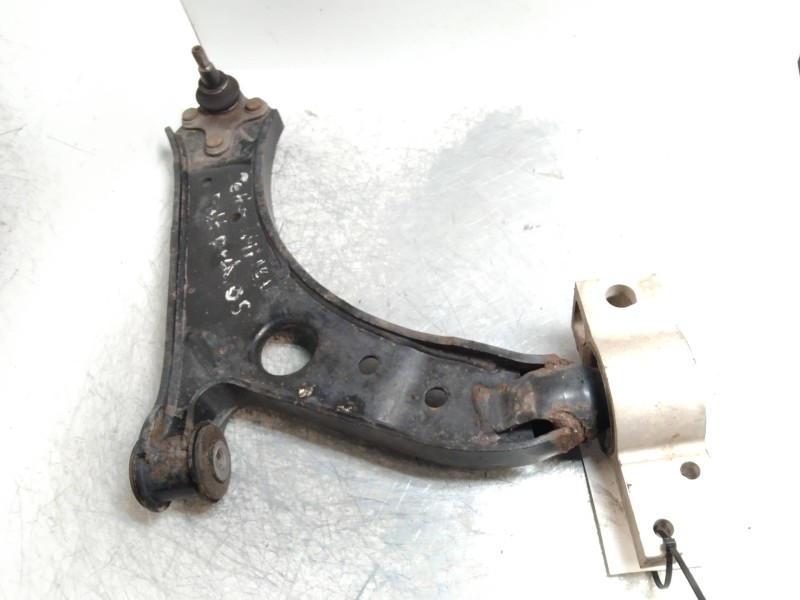 Recambio de brazo suspension inferior delantero derecho para volkswagen jetta (1k2) advance referencia OEM IAM   