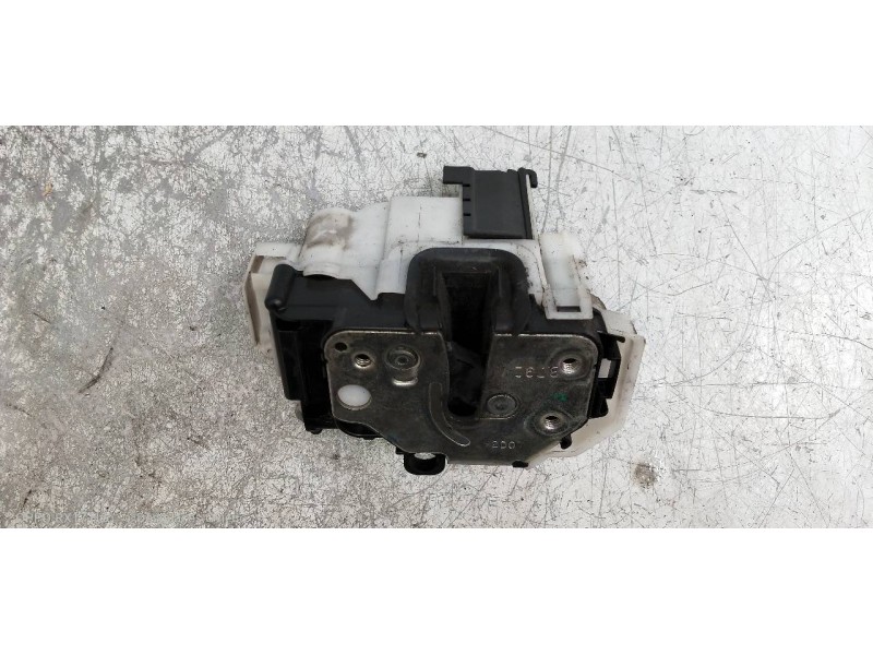 Recambio de motor cierre centralizado delantero derecho para fiat fiorino básico referencia OEM IAM 1357552080  