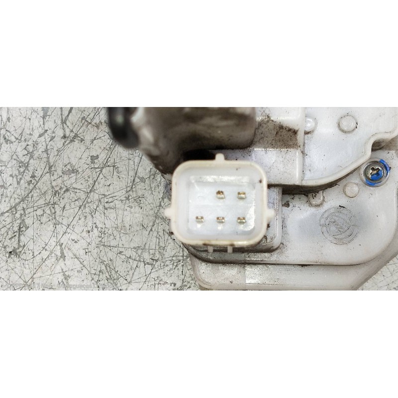 Recambio de motor cierre centralizado delantero derecho para fiat fiorino básico referencia OEM IAM 1357552080  