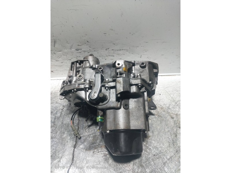Recambio de caja cambios para renault 19 (b/c/l53) 1.8 referencia OEM IAM JB3027 C285985 