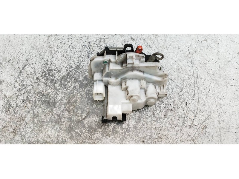 Recambio de motor cierre centralizado delantero izquierdo para fiat fiorino básico referencia OEM IAM 1354745080  