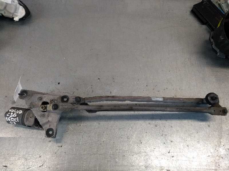 Recambio de motor limpia delantero para volvo c30 1.6 diesel cat referencia OEM IAM 0390241924 30699344 