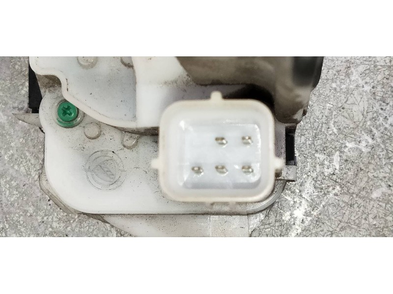 Recambio de motor cierre centralizado delantero izquierdo para fiat fiorino básico referencia OEM IAM 1354745080  