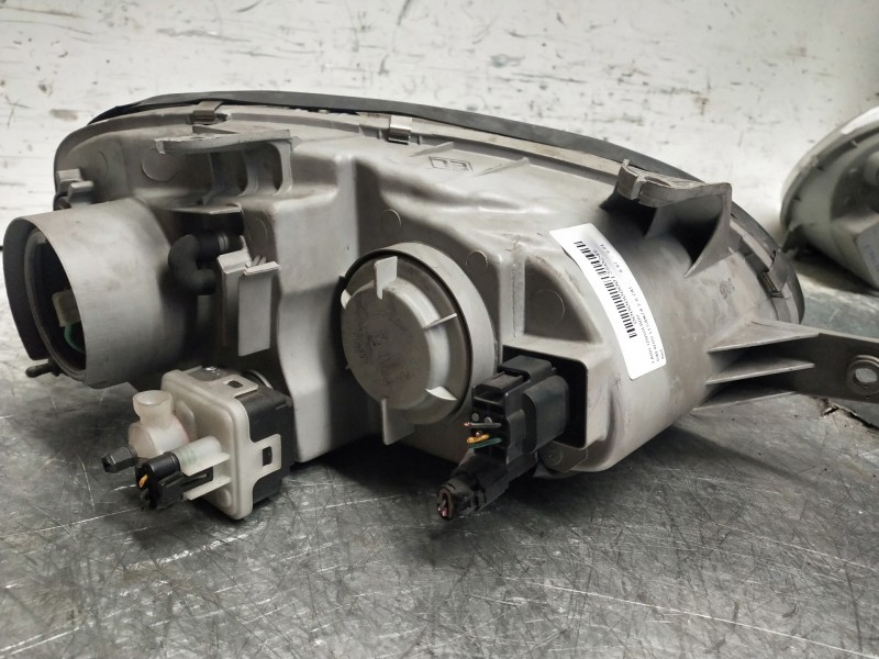 Recambio de faro izquierdo para daewoo leganza 2.0 cat referencia OEM IAM   