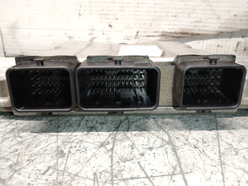 Recambio de centralita motor uce para peugeot 406 coupe (s1/s2) 2.2 hdi referencia OEM IAM 0281011446 9652184380 EDC15C2 16