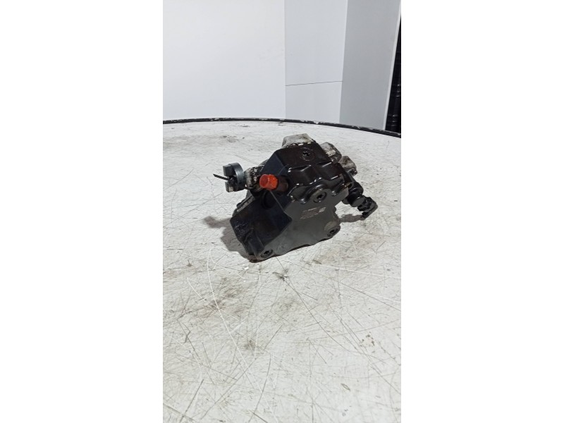 Recambio de bomba inyeccion para hyundai sonata (nf) 2.0 crdi comfort ii referencia OEM IAM 0445010121 3310027400 BOSCH