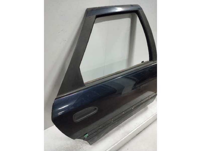 Recambio de puerta trasera derecha para renault safrane (b54) 3.0 v6 referencia OEM IAM   