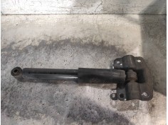 Recambio de amortiguador trasero derecho para kia carnival 2.9 crdi cat referencia OEM IAM 553104D400  