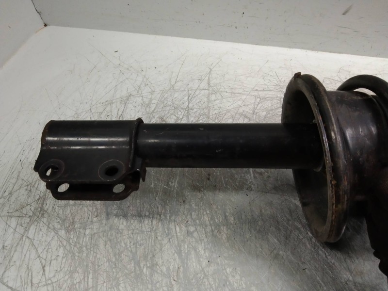 Recambio de amortiguador delantero derecho para renault 19 (b/c/l53) referencia OEM IAM   