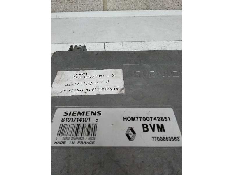 Recambio de centralita motor uce para renault 19 (b/c/l53) referencia OEM IAM S101714101D HOM7700742851 7700863563 Recambio de centralita motor uce para renault 19 (b/c/l53) referencia OEM IAM S101714101D HOM7700742851 7700863563