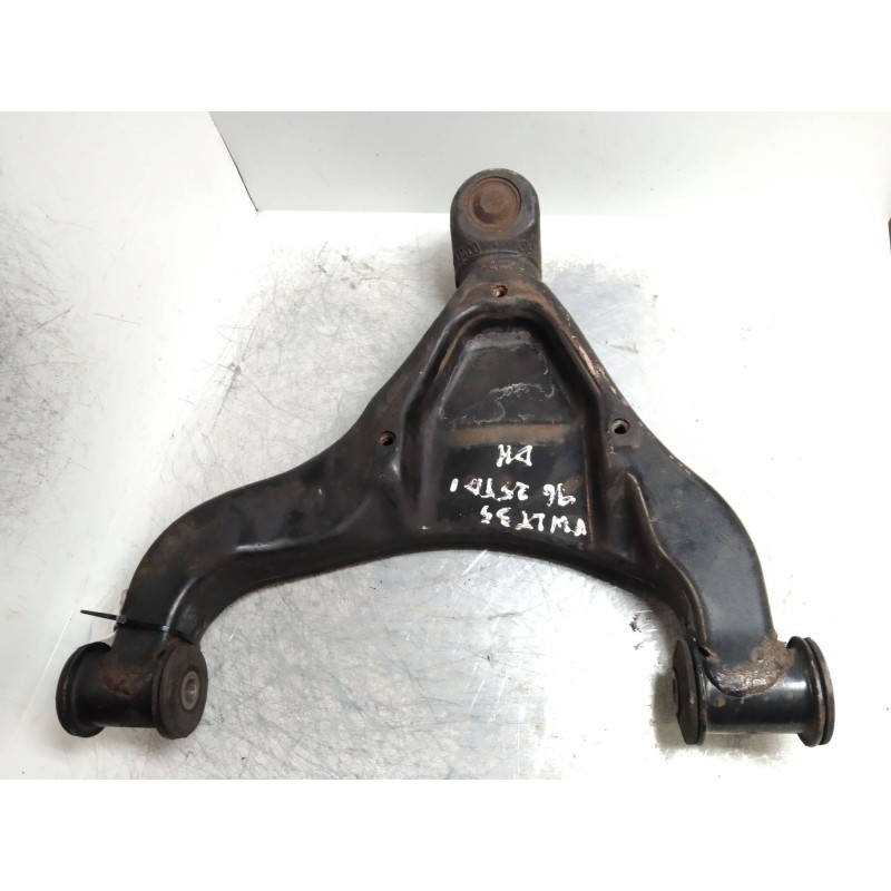 Recambio de brazo suspension inferior delantero derecho para volkswagen lt caja cerrada / combi (mod. 1997) lt 28 caja cerrada r