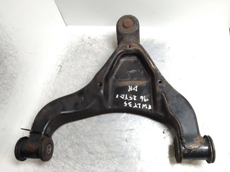 Recambio de brazo suspension inferior delantero derecho para volkswagen lt caja cerrada / combi (mod. 1997) lt 28 caja cerrada r