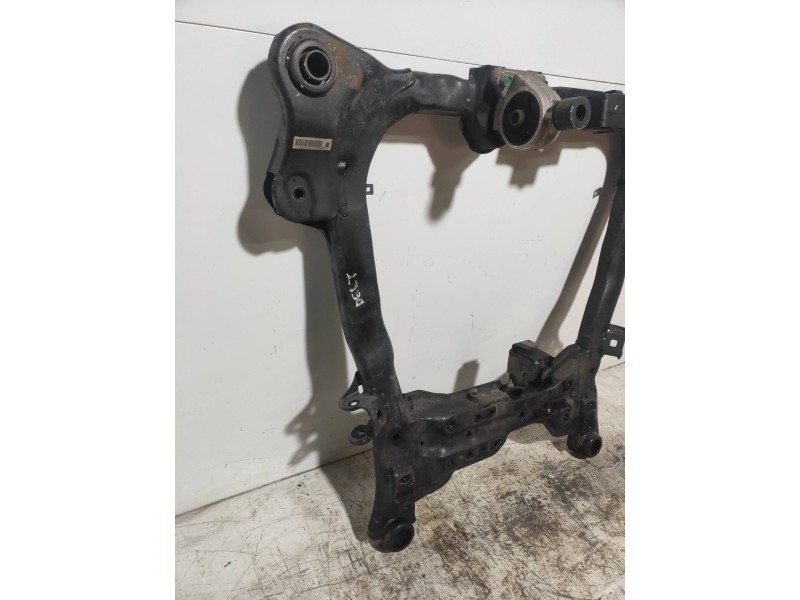 Recambio de puente delantero para kia carnival 2.9 crdi cat referencia OEM IAM   