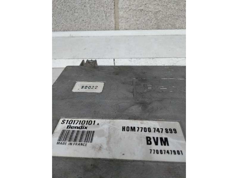 Recambio de centralita motor uce para renault 21 berlina (b/l48) 2.0 referencia OEM IAM S101710101A HOM7700747899 7700747901 Recambio de centralita motor uce para renault 21 berlina (b/l48) 2.0 referencia OEM IAM S101710101A HOM7700747899 7700747901