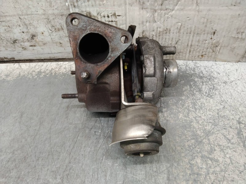 Recambio de turbocompresor para volkswagen passat variant (3b5) 1.9 tdi referencia OEM IAM 4541581 028145702C 