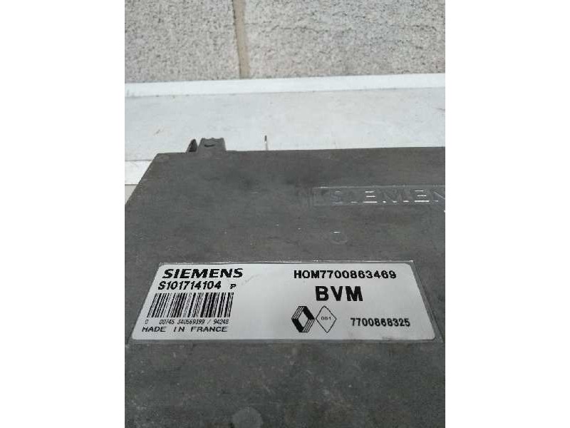 Recambio de centralita motor uce para renault 19 (b/c/l53) referencia OEM IAM S101714104P HOM7700863469 7700868325