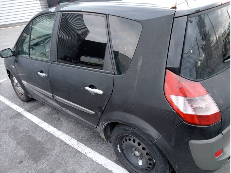 renault scenic ii del año 2004