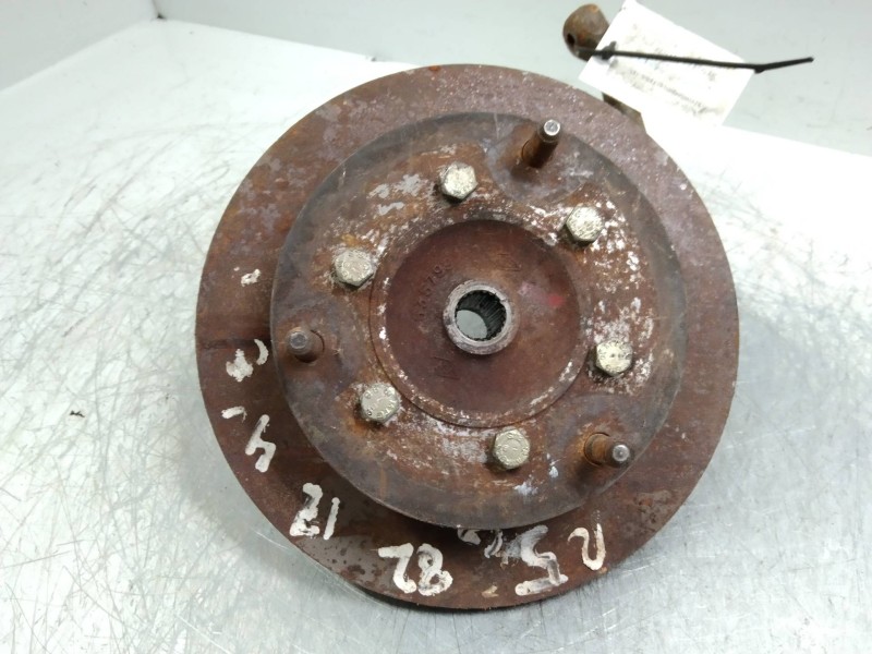 Recambio de mangueta delantera izquierda para renault 5 1.1 referencia OEM IAM   