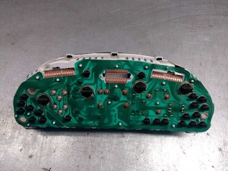 Recambio de cuadro instrumentos para kia sorento 2.5 crdi vgt ex1 referencia OEM IAM 940033E080 20021001 200373000K Y09