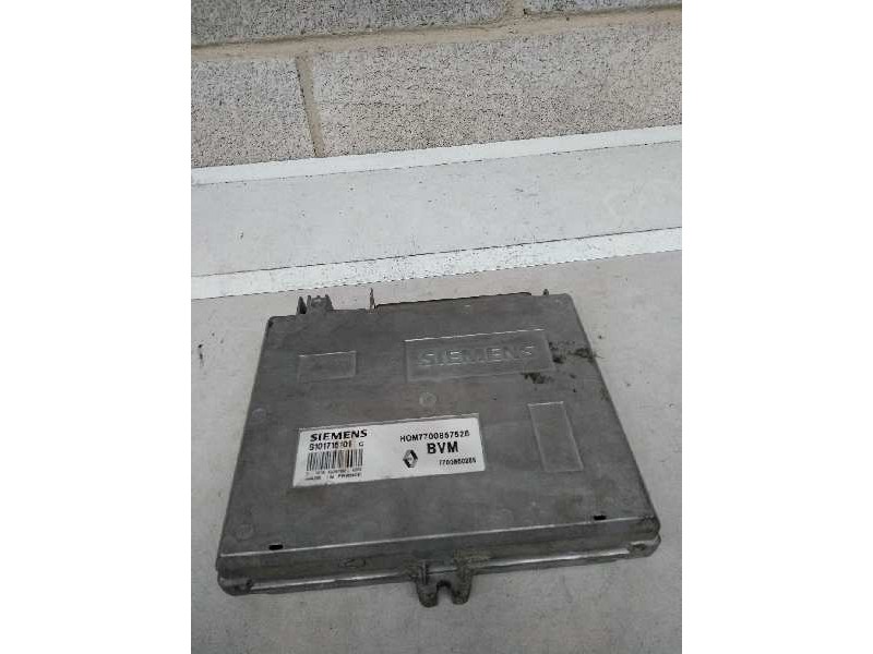 Recambio de centralita motor uce para renault 19 (b/c/l53) referencia OEM IAM S101715101C HOM7700857526 7700860285