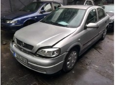 opel astra g berlina del año 2001