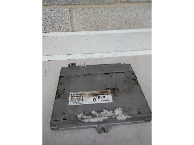 Recambio de centralita motor uce para renault clio i fase i+ii (b/c57) referencia OEM IAM S101718102E HOM7700749946 7700864508