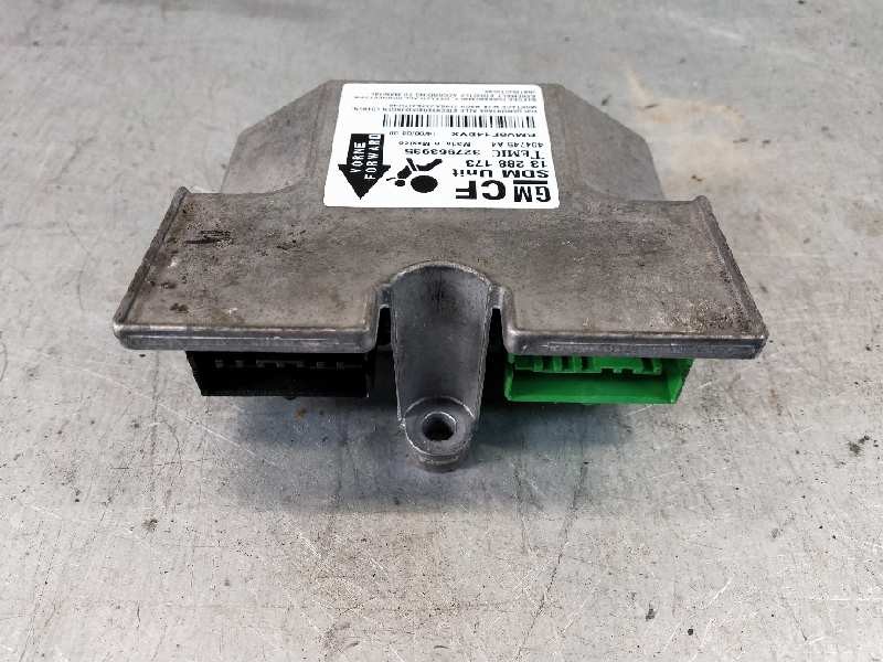 Recambio de centralita airbag para opel zafira b energy referencia OEM IAM 13288173 327963935 13367444