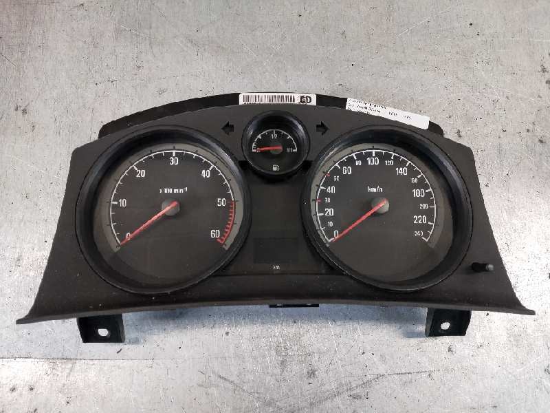 Recambio de cuadro instrumentos para opel zafira b energy referencia OEM IAM 13267512 CD 13216666