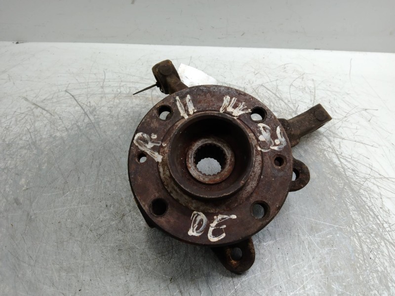 Recambio de mangueta delantera derecha para renault 11 1.4 tse referencia OEM IAM   