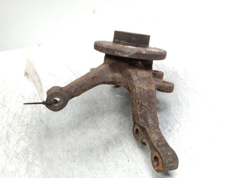 Recambio de mangueta delantera izquierda para renault 11 1.4 tse referencia OEM IAM   